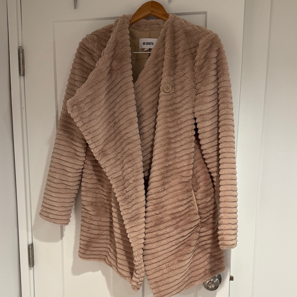 BB Dakota Women's Cream Teddy Jacket